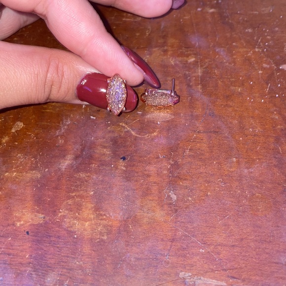 Sparkly rose gold/copper earrings - Picture 3 of 3